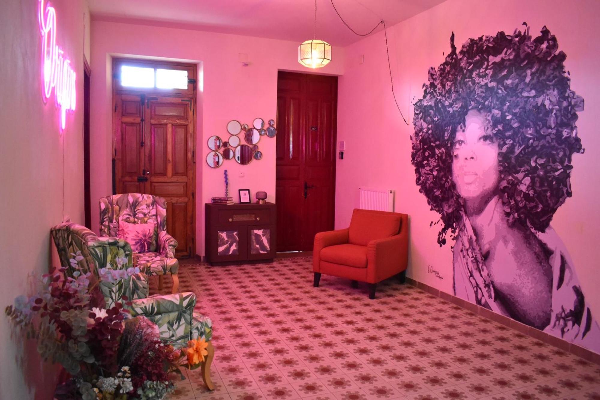 Hostal La Colonial マドリガル・デ・ラ・ベラ エクステリア 写真