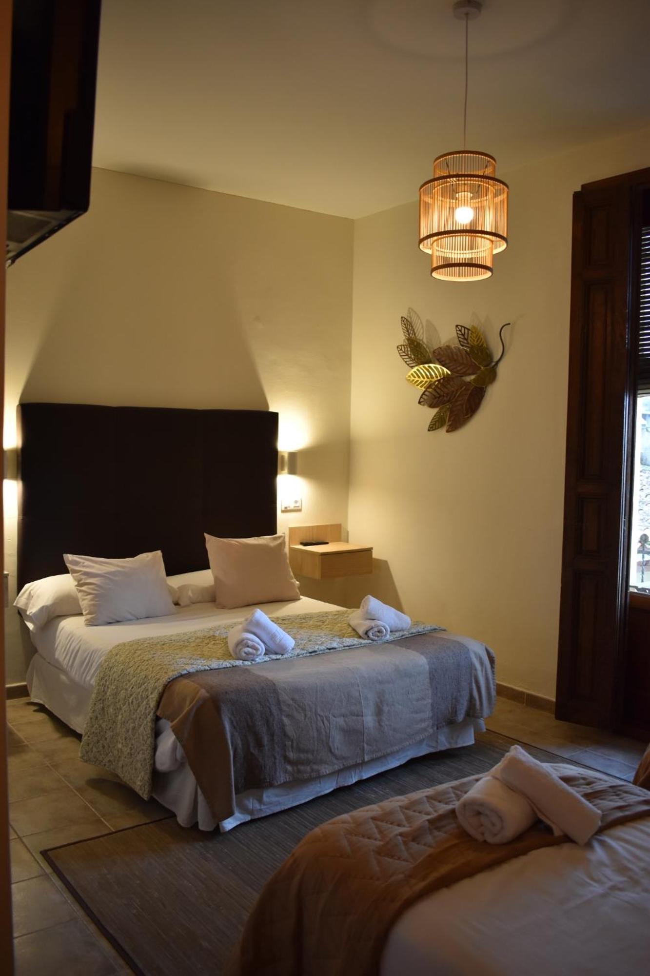 Hostal La Colonial マドリガル・デ・ラ・ベラ エクステリア 写真
